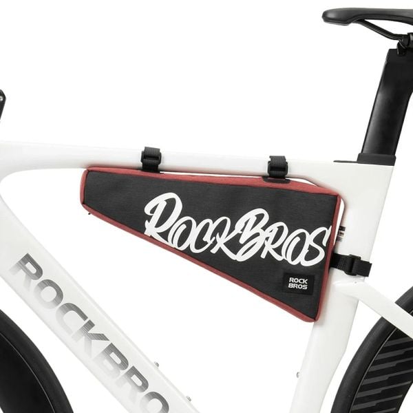 Torba rowerowa trójkątna na górną ramę. Czarne torby na ramię ROCKBROS, bez wzorów, z materiału, na ramię, duże, bez dodatków. Za 93.99 zł.