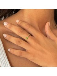 DIA DIAMONDS Pozłacany pierścionek z diamentami i perydotytem rozmiar: 54. Zielone pierścionki DIA DIAMONDS, z diamentem, pozłacane. Za 241.56 zł.