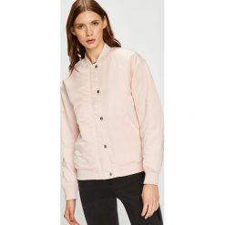 Calvin Klein Jeans - Kurtka bomber. Kurtki marki Calvin Klein Jeans. W wyprzedaży za 399.90 zł.