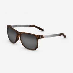 Okulary turystyczne MH 140 Premium kat. 3. Brązowe okulary przeciwsłoneczne DECATHLON, bez wzorów, sportowe. Za 139.99 zł.