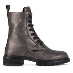 Botki MEXX. Szare botki Mexx, bez wzorów, bez obcasa, na płaskiej podeszwie, bez zapięcia. Za 299.99 zł.