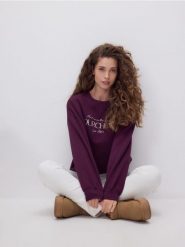 Bluza z haftem - fioletowy. Fioletowe bluzy Reserved, l, bez wzorów, z bawełny, bez kaptura. Za 119.99 zł.