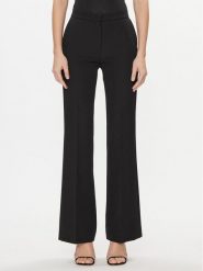 Maryley Spodnie materiałowe 24EB587/43NE Czarny Relaxed Fit. Czarne spodnie materiałowe Maryley, s, bez wzorów, z materiału. Za 139.99 zł.