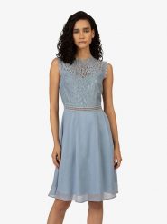 APART Sukienka w kolorze niebieskoszarym rozmiar: 42. Niebieskie sukienki Apart, bez wzorów, z koronki, bez kołnierzyka, bez ramiączek, midi. Za 180.06 zł.