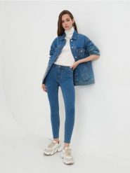 Jeansy skinny mid waist - niebieski. Niebieskie jeansy Sinsay, l, bez wzorów. W wyprzedaży za 22.99 zł.