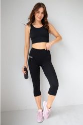 Legginsy krótkie damskie czarne RUNNING 2skin. Czarne legginsy 2SkIN, l, bez wzorów, z materiału, z podwyższonym stanem, krótkie. Za 169.00 zł.