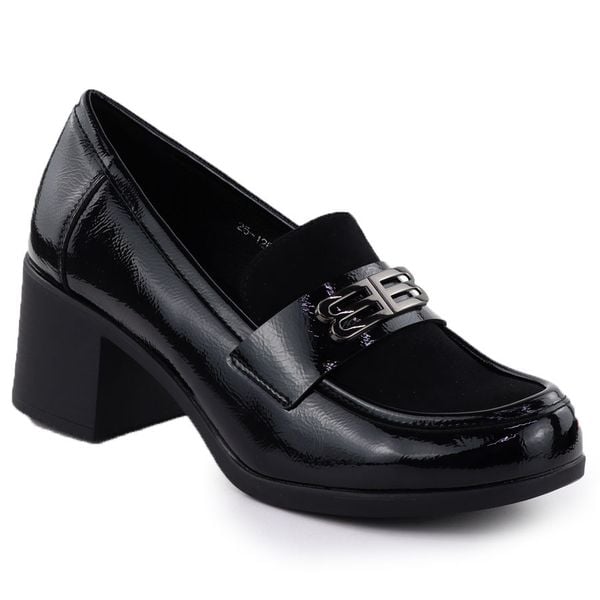 Półbuty damskie lordsy na klocku lakierowane czarne Potocki 25-12677. Czarne lordsy POTOCKI, bez wzorów, z lakierowanej skóry, eleganckie, bez obcasa, bez zapięcia. Za 131.99 zł.