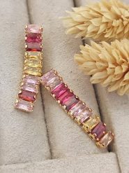 Nakkash Pozłacane kolczyki-wkrętki z cyrkoniami rozmiar: onesize. Żółte kolczyki Nakkash, z cyrkonią, pozłacane. Za 56.79 zł.