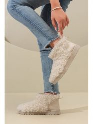 C'M Botki zimowe w kolorze beżowym rozmiar: 39. Brązowe botki C'M, na zimę, bez wzorów, bez obcasa, bez zapięcia. Za 108.99 zł.