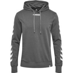 Hummel bluza UNISEX bawełniana z kapturem LEGACY HOODIE. Niebieskie bluzy Hummel, bez wzorów, z bawełny, z kapturem. Za 100.00 zł.