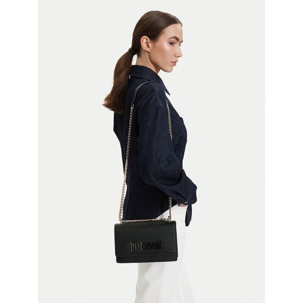 Torebka Just Cavalli. Czarne torebki klasyczne Just Cavalli, bez wzorów, bez dodatków. Za 454.99 zł.