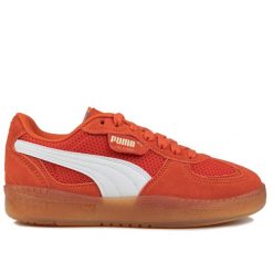 Buty damskie sportowe Puma PALERMO MODA VINTAGE WNS. Czerwone obuwie sportowe Puma, bez zapięcia, trekkingowe. W wyprzedaży za 219.00 zł.