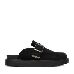 Klapki Guess Jeans. Czarne klapki Guess Jeans, z aplikacjami, z jeansu, bez obcasa. Za 279.99 zł.