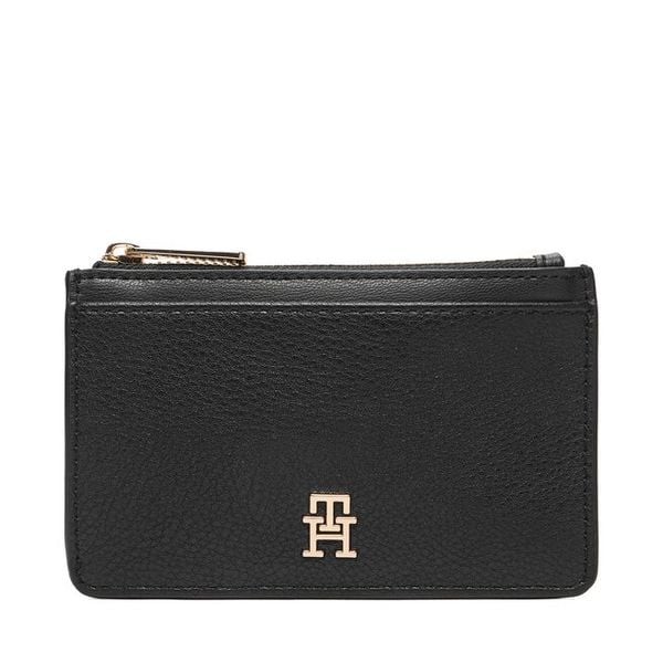 Portfel Tommy Hilfiger. Czarne portfele TOMMY HILFIGER, bez wzorów. Za 209.99 zł.