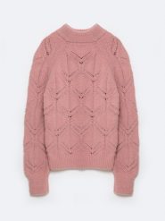 Sweter damski ażurowy ze stójką różowy Alilia 600. Czerwone swetry Big Star, na jesień, l, w ażurowe wzory, z jeansu, bez ramiączek. W wyprzedaży za 199.99 zł.