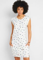 Sukienka shirtowa z rękawami motylkowymi i nadrukiem. Niebieskie sukienki bonprix, bez wzorów, z dżerseju, bez kołnierzyka, bez ramiączek. Za 124.99 zł.