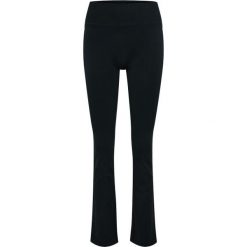 Damskie legginsy Hummel Hiit Seamless Flare. Czarne legginsy Hummel, bez wzorów, długie. Za 273.00 zł.