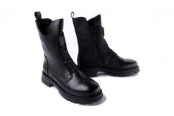 RIEKER Z9852-00 black, trzewiki damskie. Czarne botki Rieker, na zimę, bez wzorów, z wełny, bez obcasa, na obcasie, bez zapięcia. Za 449.90 zł.