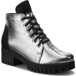 Botki SERGIO BARDI - Gares FW127371618SW 628. Szare botki Sergio Bardi, bez wzorów, z nubiku, bez obcasa, na obcasie, bez zapięcia. W wyprzedaży za 189.00 zł.