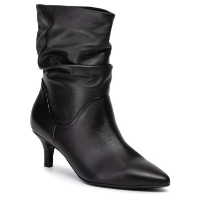 Gino Rossi 325-780 Czarny. Czarne botki Gino Rossi, bez wzorów, ze skóry, bez obcasa, bez zapięcia. Za 379.99 zł.