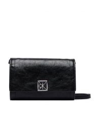 Calvin Klein Torebka Emblem Wallet On Strap LV04F1218G Czarny. Czarne listonoszki Calvin Klein, bez wzorów, ze skóry, bez dodatków. Za 289.99 zł.