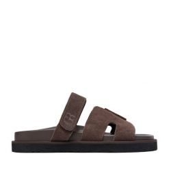 Klapki GINO ROSSI. Brązowe klapki Gino Rossi, bez wzorów, bez obcasa. Za 179.99 zł.