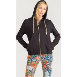 BLUZA VERSACE JEANS COUTURE. Czarne bluzy Versace Jeans Couture, l, bez wzorów, z jeansu, z kapturem. Za 1,109.00 zł.