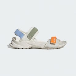 Sandały Terrex Hydroterra. Białe sandały Adidas, bez wzorów, bez obcasa, bez zapięcia. Za 239.00 zł.
