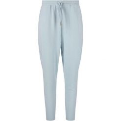 Damskie spodnie dresowe Athlecia Jacey V2. Czerwone spodnie dresowe Athlecia, bez wzorów, z dresówki. Za 246.00 zł.