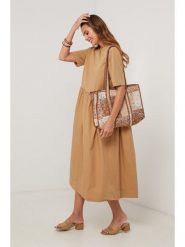 Lin Passion Sukienka w kolorze karmelowym rozmiar: 40/42. Brązowe sukienki Lin Passion, bez wzorów, z bawełny, klasyczne, bez kołnierzyka, bez ramiączek, midi. Za 130.99 zł.