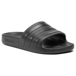 Klapki adidas. Czarne klapki Adidas, bez wzorów, bez obcasa. Za 79.99 zł.