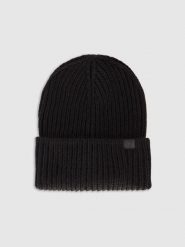 4F Czapka zimowa damska - czarna Uniwersalny. Czarne czapki 4f, bez wzorów, z materiału. Za 99.99 zł.