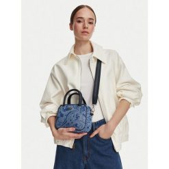 Torebka adidas. Niebieskie torebki klasyczne Adidas, bez wzorów, bez dodatków. Za 215.99 zł.