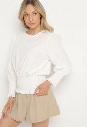 Biała Bluzka z Wiskozą i Ściągaczami Velio. Białe bluzki Born2be, uniwersalny, bez wzorów, z jeansu, eleganckie, bez kołnierzyka, bez ramiączek. W wyprzedaży za 67.99 zł.