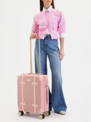 Nine West Walizka kabinowa CEO-NW-S-007-09 PINK Różowy. Czerwone walizki Nine West, bez wzorów. Za 299.99 zł.