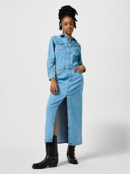 Wrangler Sukienka dżinsowa w kolorze błękitnym rozmiar: S. Niebieskie sukienki Wrangler, na co dzień, s, bez wzorów, z bawełny, bez kołnierzyka, bez ramiączek, maxi, proste. Za 270.45 zł.