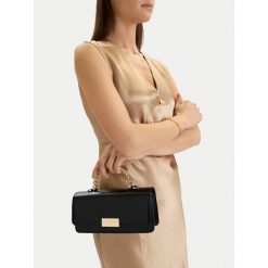 Torebka Nine West. Czarne kopertówki Nine West, bez wzorów, bez dodatków. Za 179.99 zł.