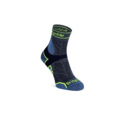 Skarpety biegowe Bridgedale Ultra Lt T2 Merino Sport 3/4 Crew. Niebieskie skarpety Bridgedale, bez wzorów. Za 76.99 zł.