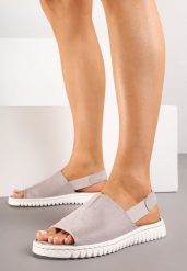 Szare Sandały Vices z Imitacji Zamszu na Tłoczonej Podeszwie Sarmione. Szare sandały Born2be, bez wzorów, eleganckie, z otwartym noskiem, bez obcasa, na płaskiej podeszwie, bez zapięcia. Za 79.99 zł.