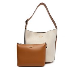 Torebka Guess. Czarne torebki klasyczne Guess, z aplikacjami, bez dodatków. Za 639.99 zł.