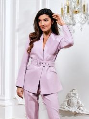 Marynarka z paskiem - fioletowy. Fioletowe marynarki i żakiety Sinsay, l, bez wzorów, eleganckie. Za 79.99 zł.