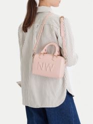 Nine West Torebka EO-Lira II-LX20085 Różowy. Czerwone torebki klasyczne Nine West, bez wzorów, z materiału, bez dodatków. Za 269.99 zł.