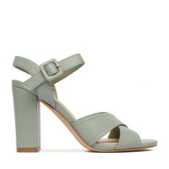 Sandały JENNY. Zielone sandały Jenny, bez wzorów, bez obcasa, na słupku, bez zapięcia. Za 119.99 zł.