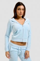 JUICY COUTURE Błękitna damska bluza Robertson Hoodie, Rozmiar L. Niebieskie bluzy sportowe Juicy Couture, l, bez wzorów, bez kaptura. W wyprzedaży za 259.99 zł.