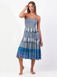 Admas Sukienka w kolorze niebieskim rozmiar: L. Niebieskie sukienki Admas, l, bez wzorów, z wiskozy, bez kołnierzyka, bez ramiączek, midi. Za 209.95 zł.