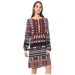 Desigual Kobiety Ubierają Vest Marfil 17Wwvw77 1003 (Rozmiar 40). Spódnice Desigual. W wyprzedaży za 220.00 zł.