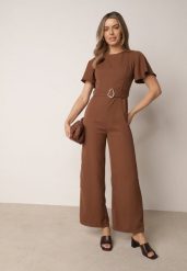 Brązowy Kombinezon VICES z Paskiem i Geometryczną Klamrą Elinassa. Brązowe sukienki Born2be, do pracy, l, bez wzorów, biznesowe, bez kołnierzyka, bez ramiączek. Za 179.99 zł.