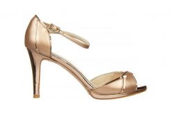 Sandały Bayla-187 587-1109 Rose 187091, Różowe złoto, Skóra ekologiczna - 38. Żółte sandały Bayla, bez wzorów, z materiału, bez obcasa, na platformie, bez zapięcia. W wyprzedaży za 152.10 zł.