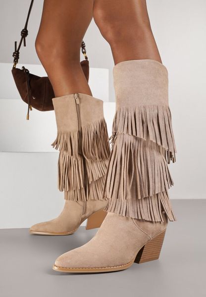 Ciemnobeżowe Kozaki Kowbojki na Stożku Ozdobione Frędzlami Giolanda. Brązowe kozaki Renee, bez obcasa, na obcasie, bez zapięcia. Za 169.99 zł.