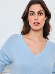 CXL by Christian Lacroix Sweter w kolorze błękitnym rozmiar: onesize. Niebieskie swetry CXL by Christian Lacroix, bez wzorów, bez ramiączek. Za 179.22 zł.